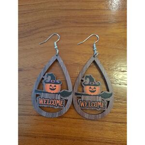 Halloween Wood Welcome With Pumpkin‎  Teardrop Earrings New Not Worn